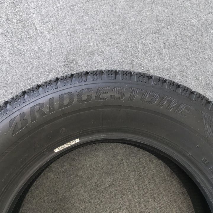 0 T 25087 _スタッドレスタイヤ ブリヂストン BLIZZAK VRX 2 175 70 R 14 4本セット