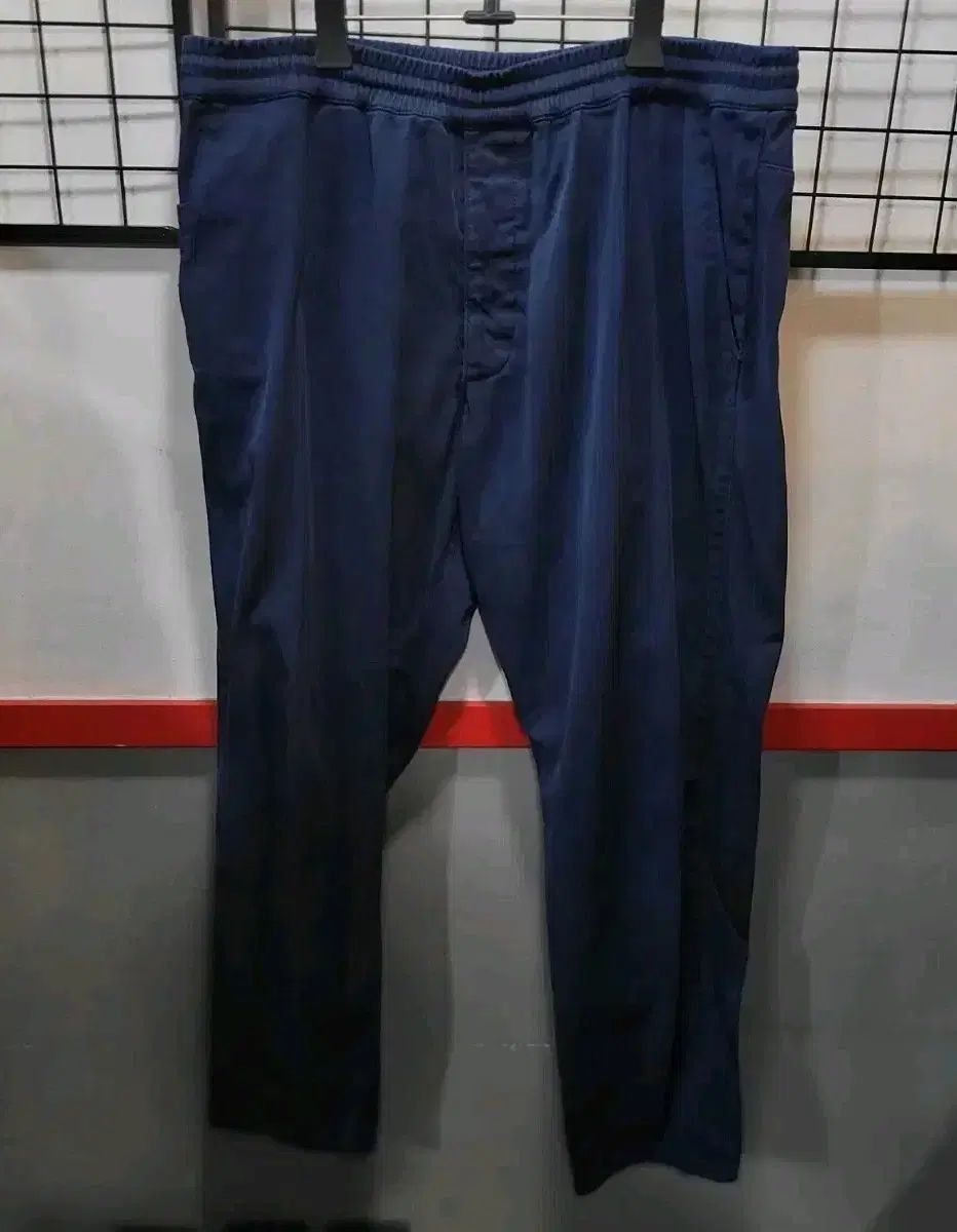正規品 PRADA プラダ メンズ ISTJ VENDING MACHINE Ver. チノパンツ