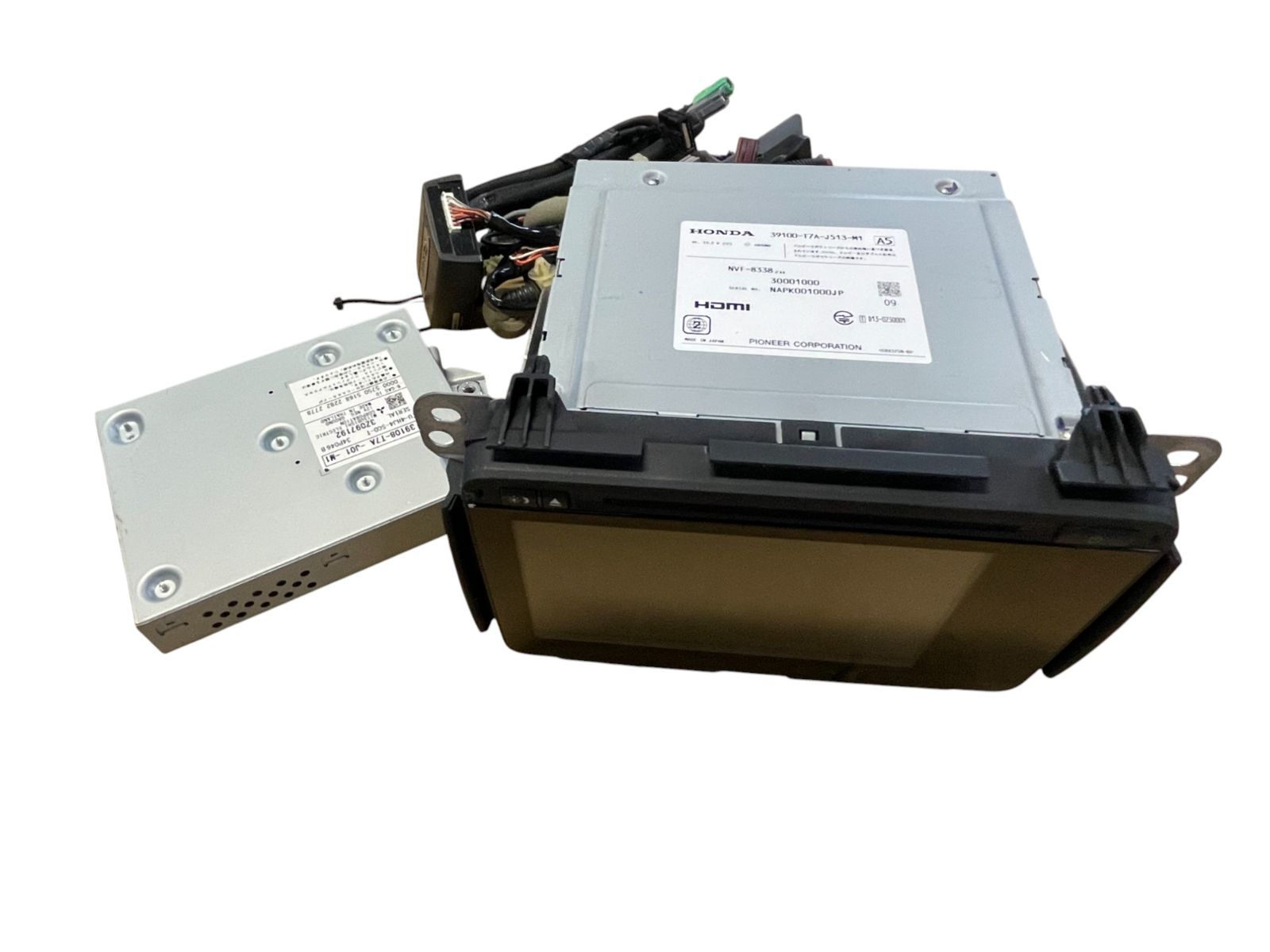 管理番号 4272 ヴェゼル NVF-8338ZH ﾎﾝﾀﾞ純正ｲﾝﾀｰﾅﾋﾞ 純正ﾁｭｰﾅｰ付き 地図ﾃﾞｰﾀ2016年