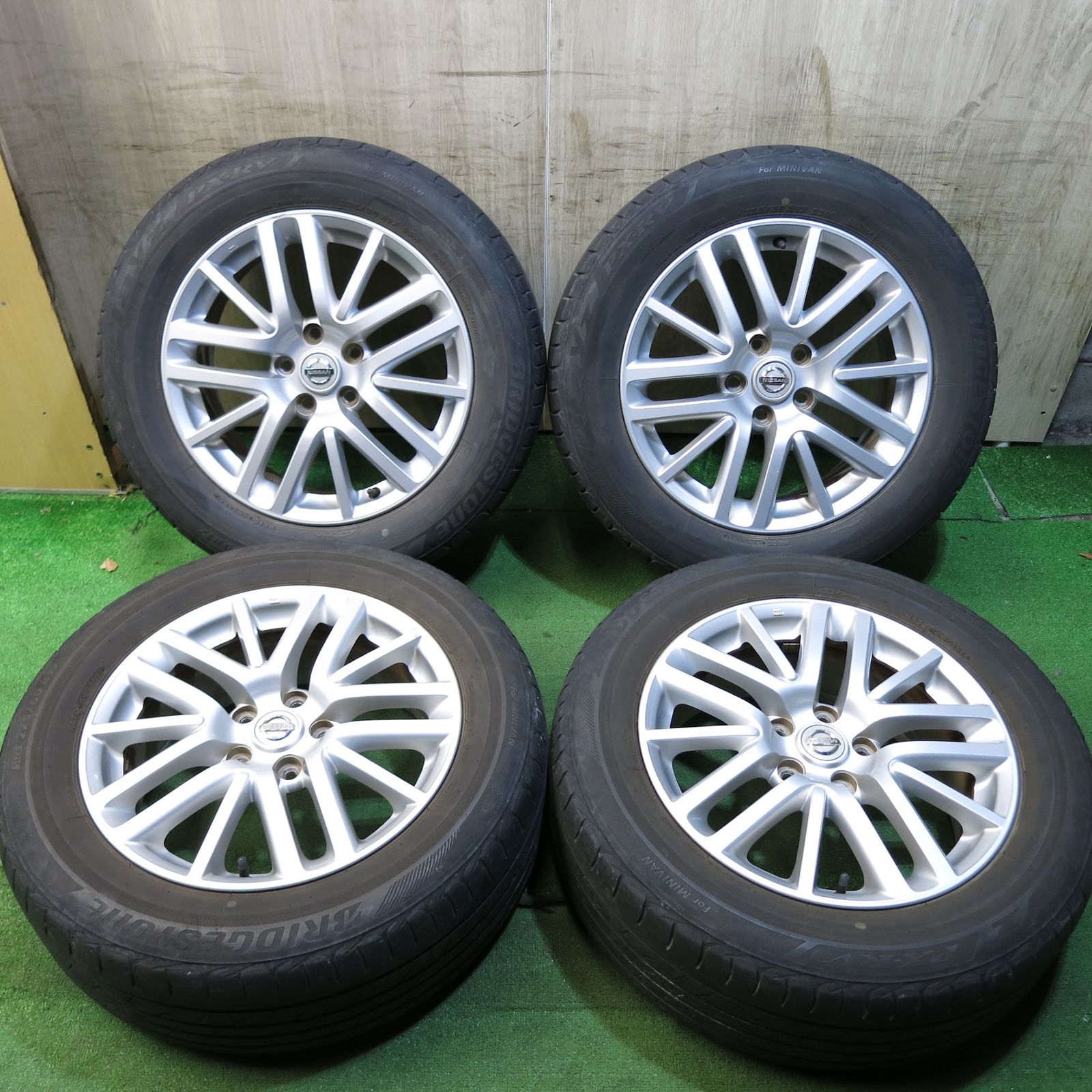 送料無料]キレイ☆日産 フーガ 純正 225/60R17 ブリヂストン プレイズ 