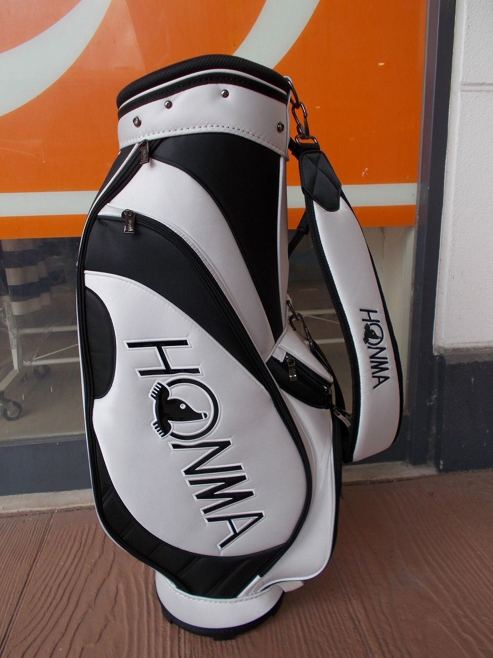 HONMA ゴルフバッグ・キャディバッグ ホワイト・ブラック HONMA GOLF キャディバッグ CB12539 ホワイト/ブラック - メルカリ