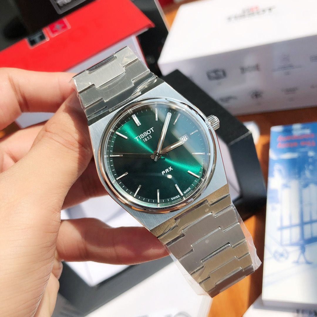 Tissot サファイアクリスタル レザーベルト時計 Tissot サファイア