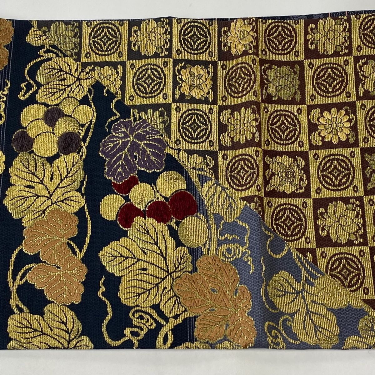 袋帯 美品 逸品 輪奈織 モール織 手先二通り 葡萄 七宝 金糸