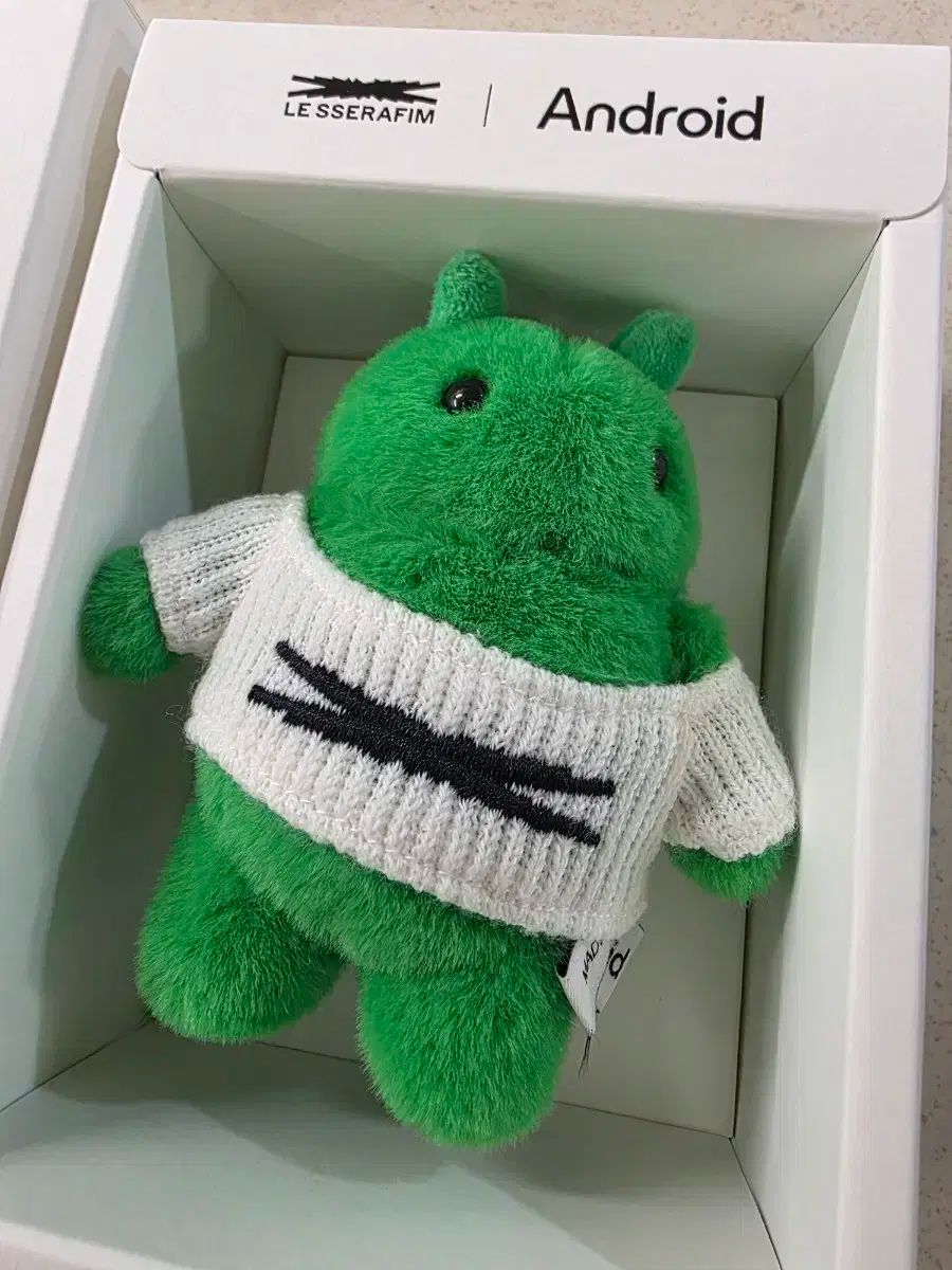 lesserafim ルセラフィム Android bot コラボ キーホルダー LE SSERAFIM(ルセラフィム・ルセラ) アンドロイド コラボ