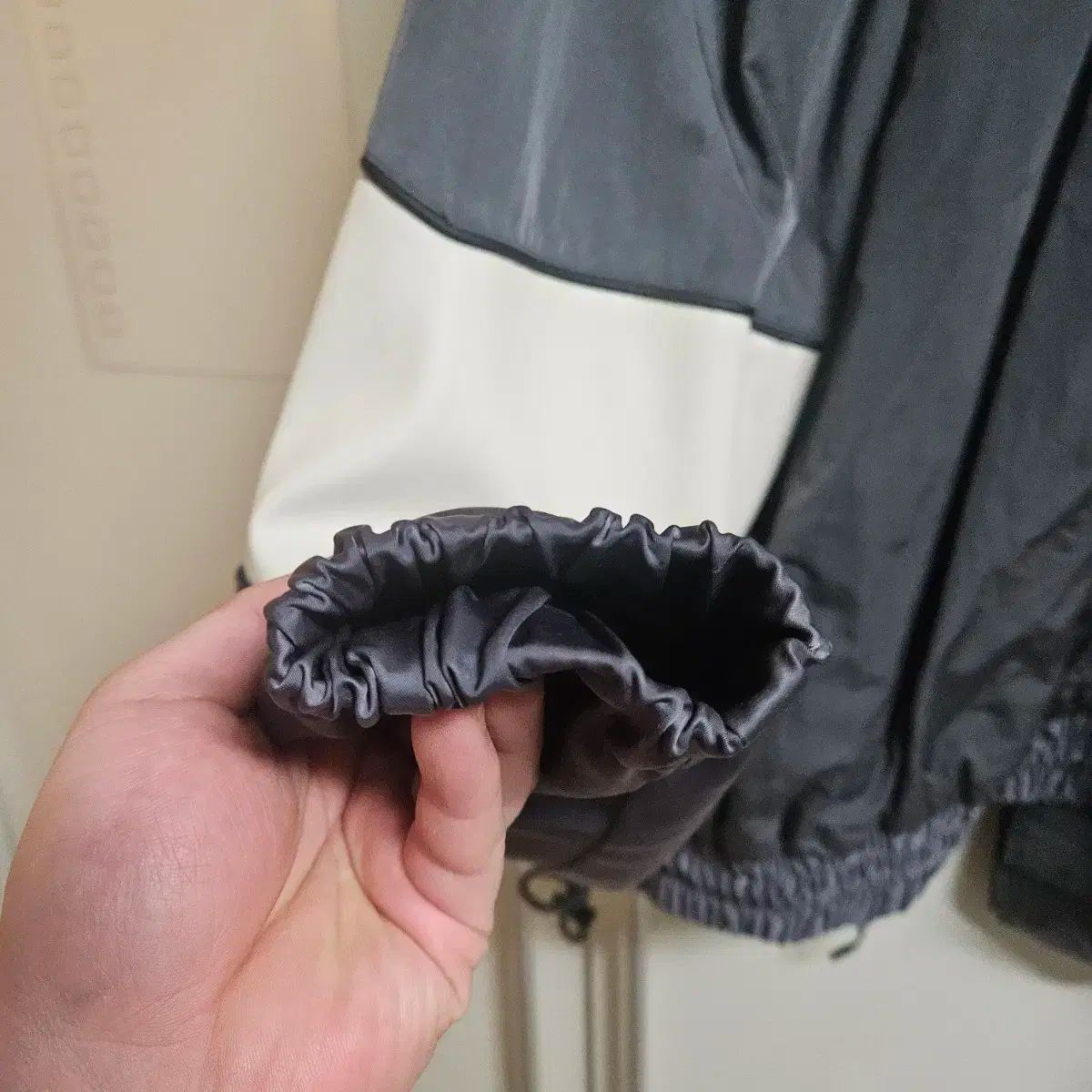 話題 ADER ERROR アーダーエラー メン アウター グレー a1