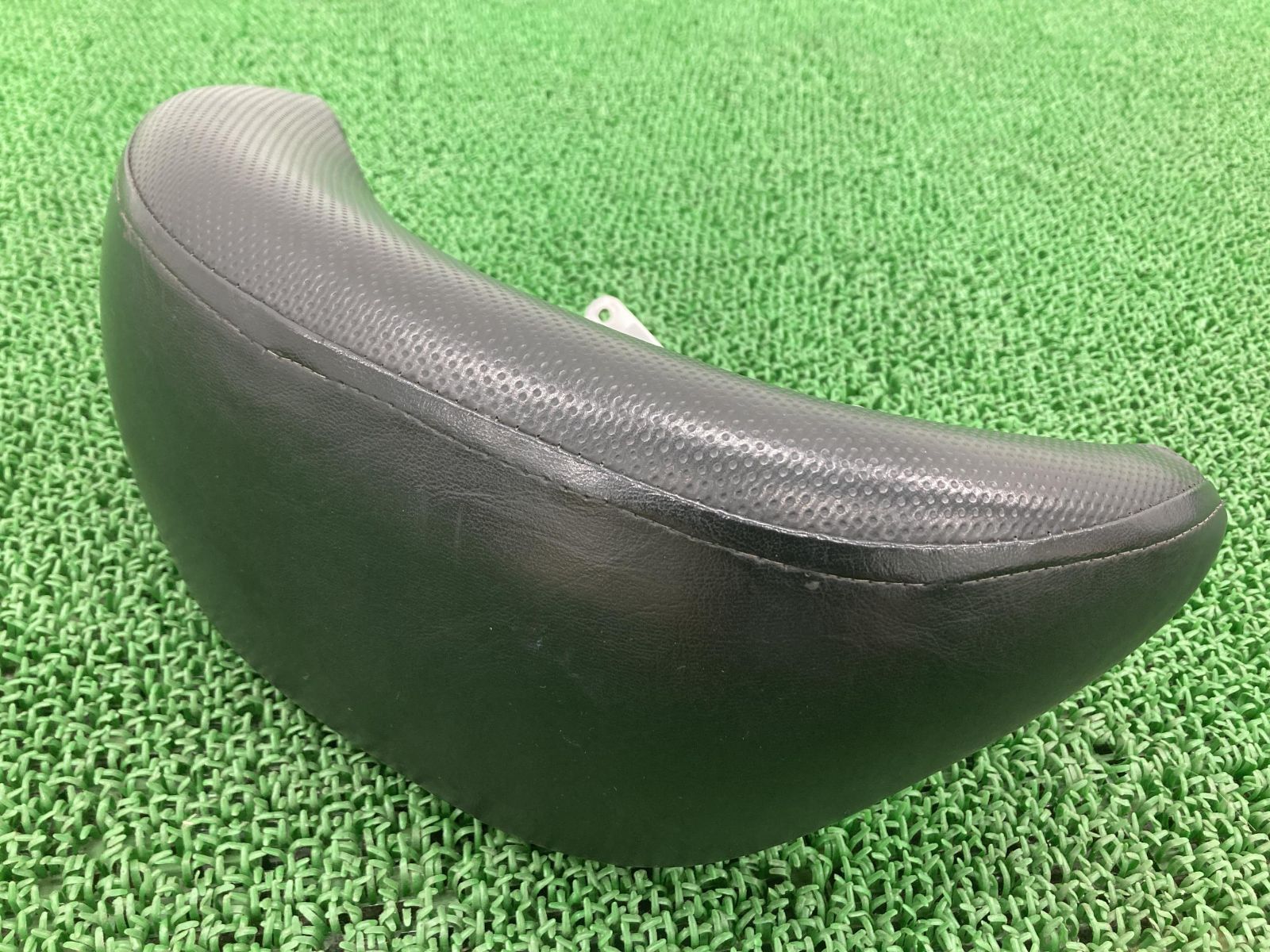 美品 ウイルズウィン タンデムバックレスト 4D9 マジェスティ SG20J 美品 ウイルズウィン タンデムバックレスト 4D9 マジェスティ