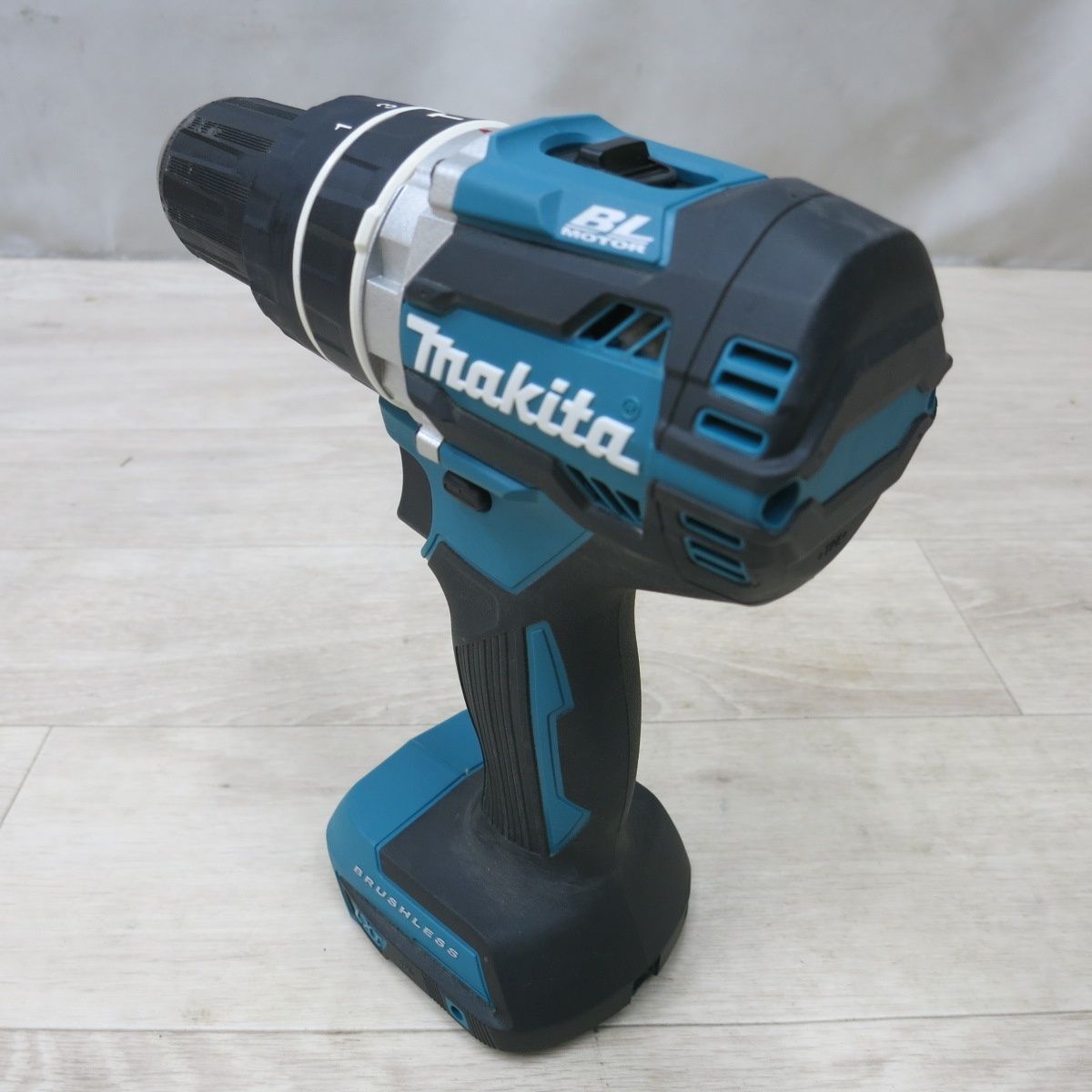 18V