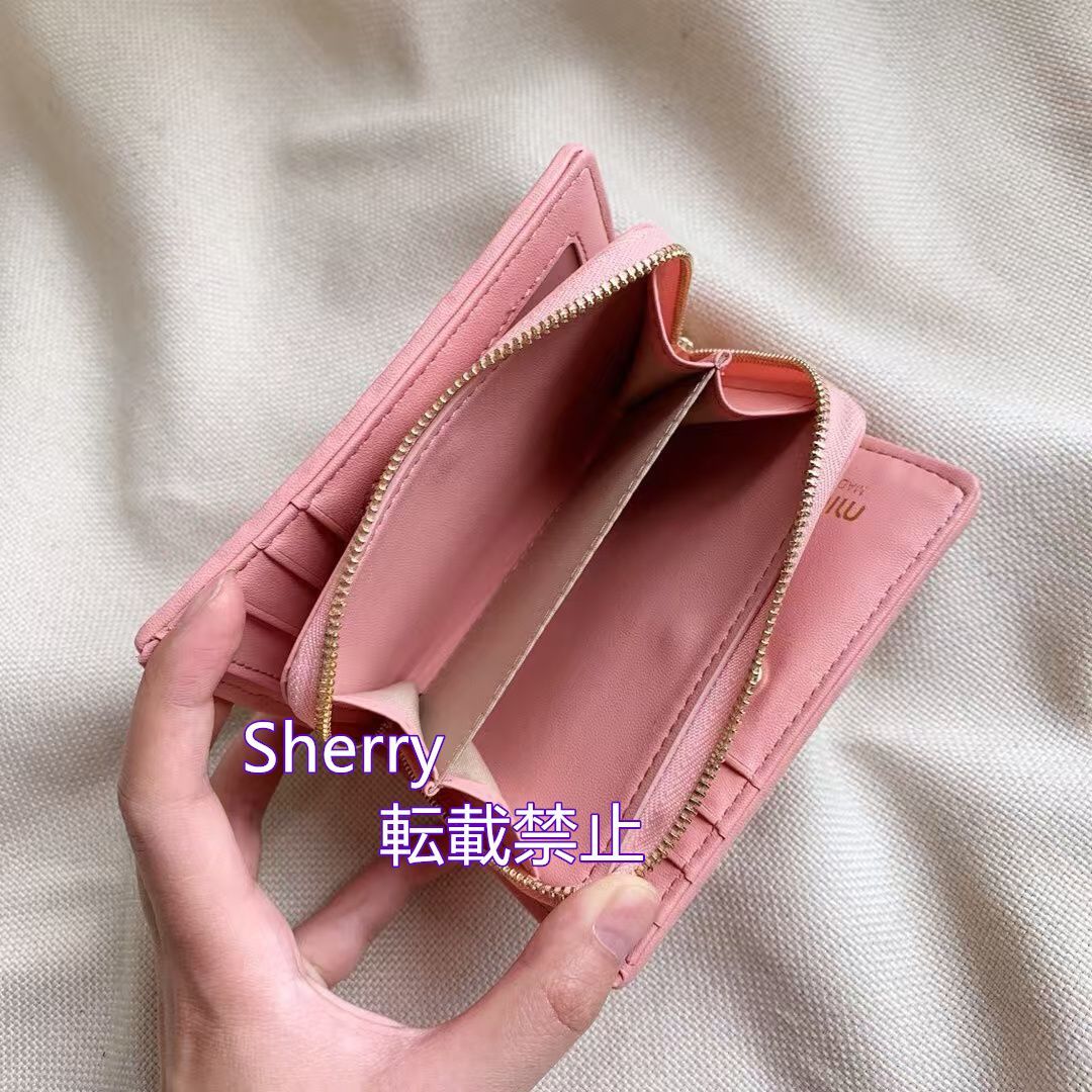 折り財布
