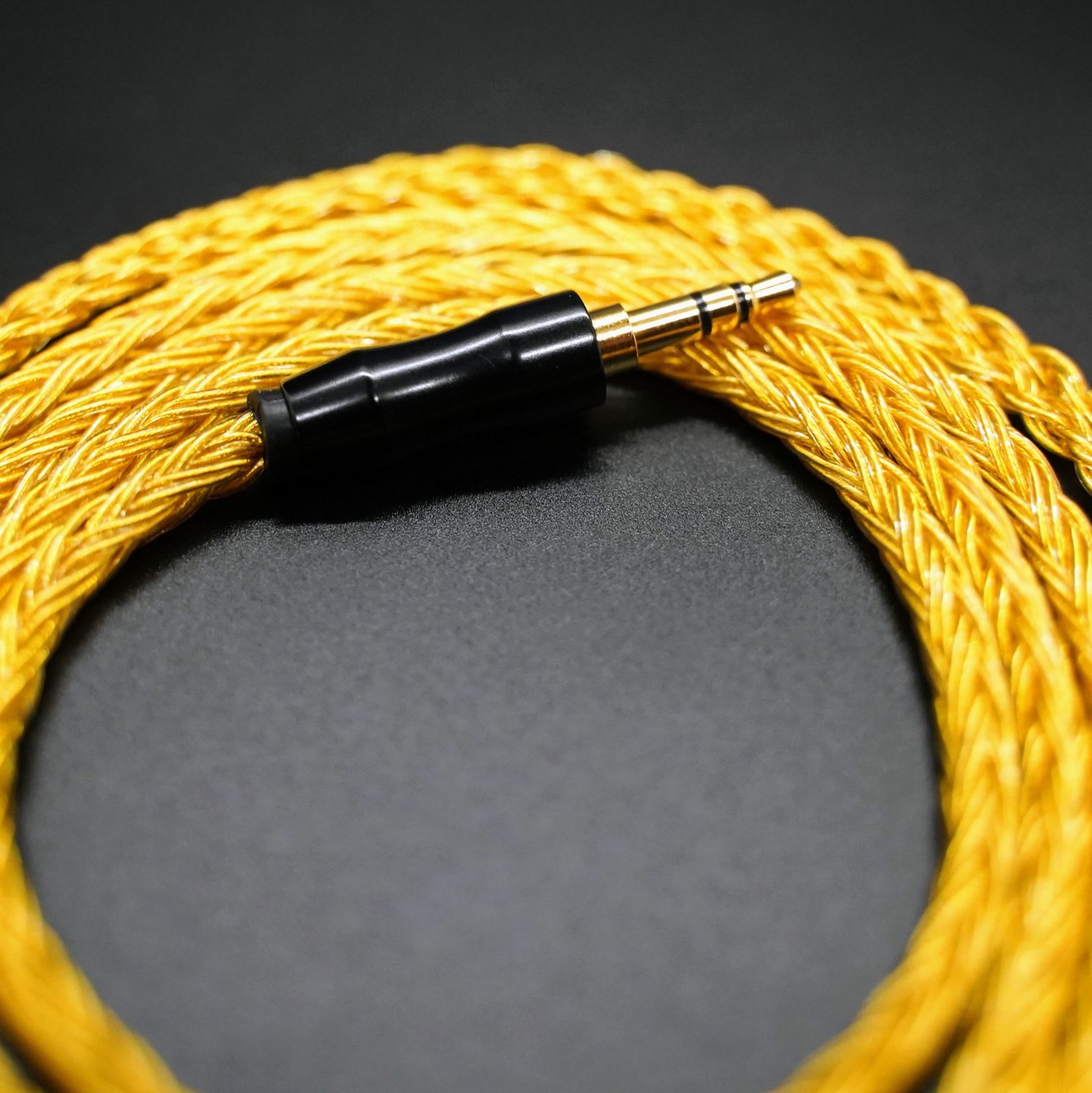 黒色部品 16芯 金メッキリケーブル アップグレード mmcx/3.5mm 標準 黒色部品 16芯 金メッキリケーブル アップグレード mmcx/3.5mm