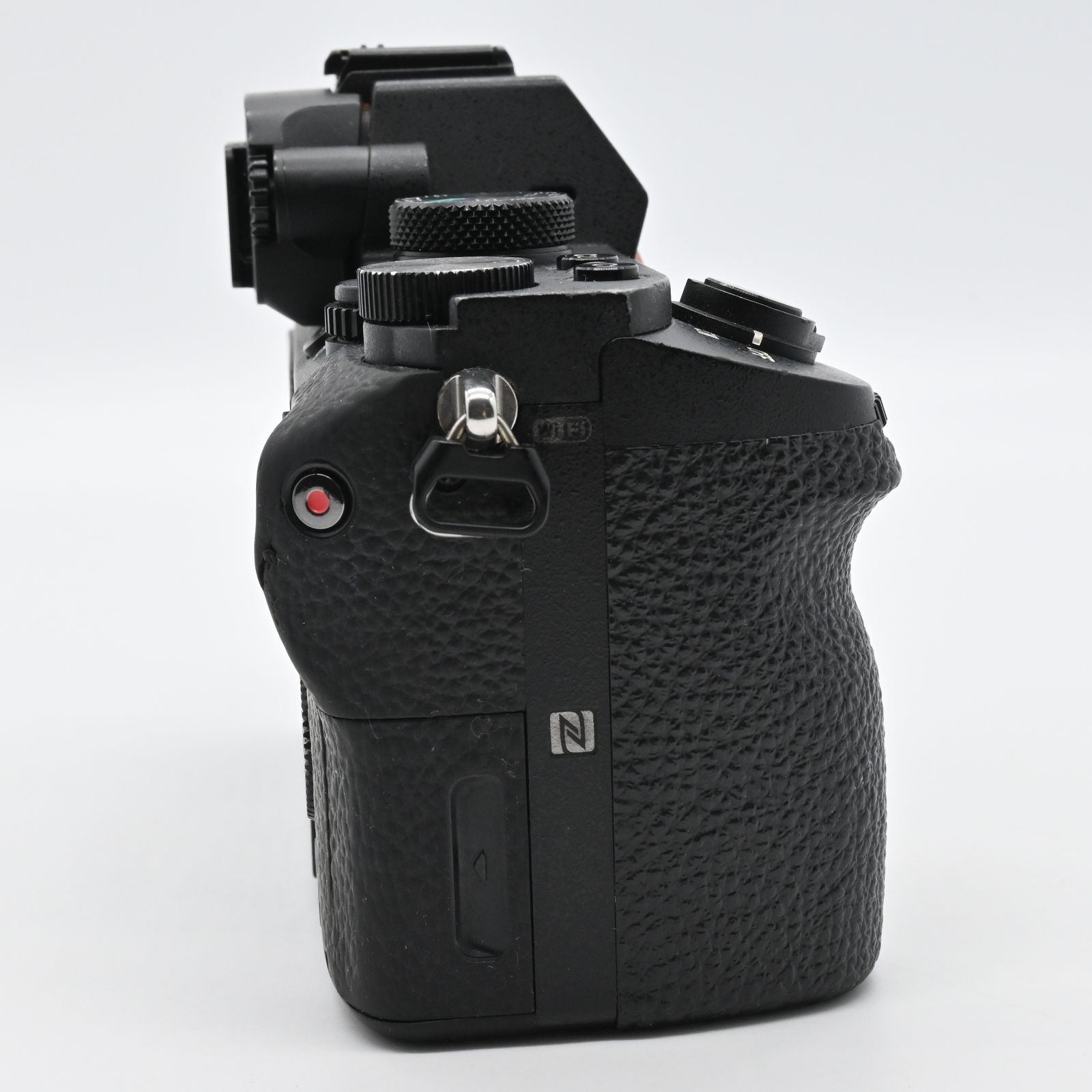 SONY α7II ボディ ILCE-7M2 ショット数 22268回 - メルカリ