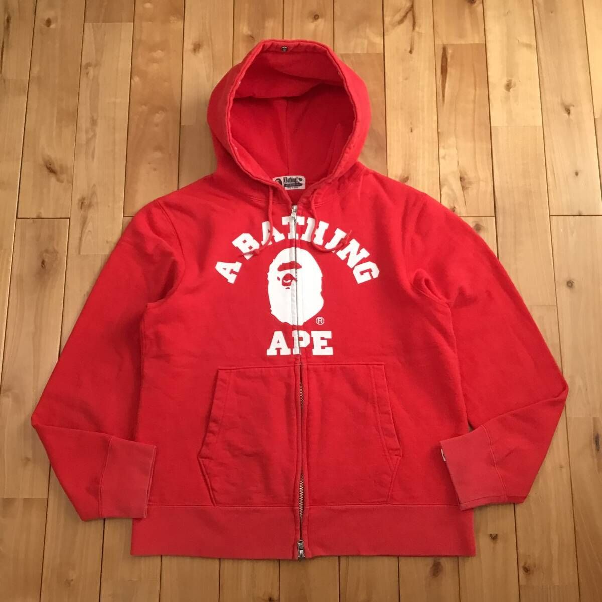 カレッジロゴ ジップ パーカー Lサイズ レッド a bathing ape