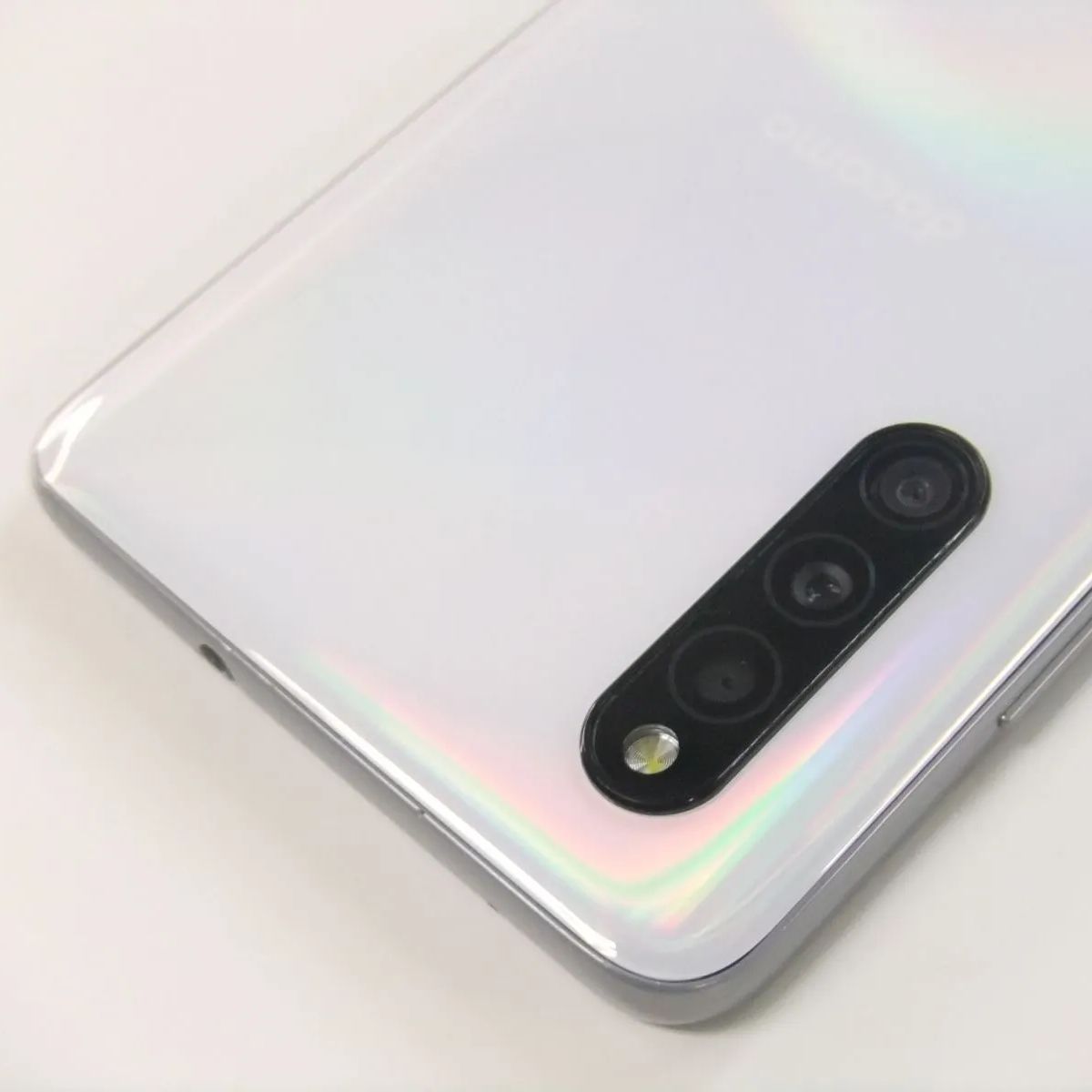 docomo Galaxy ホワイト SC-41A SIMロック解除済 Galaxy A41 SC-41A ホワイト 64GB 有機EL アウトレット 特典付