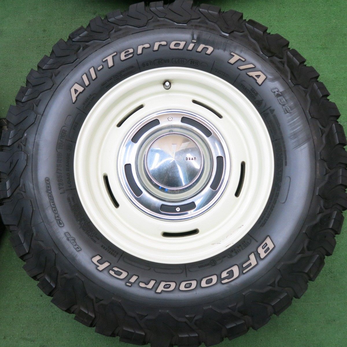 キレイ☆DEAN CC3 CRIMSON 265/75R16 119/116R BFグッドリッチ All