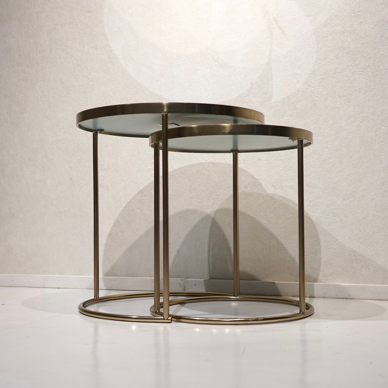 ZARA  ミラー ゴールドネストテーブル ※大きい方のテーブルのみ ZARA ミラー ゴールドネストテーブル ※大きい方のテーブルのみ ZARA