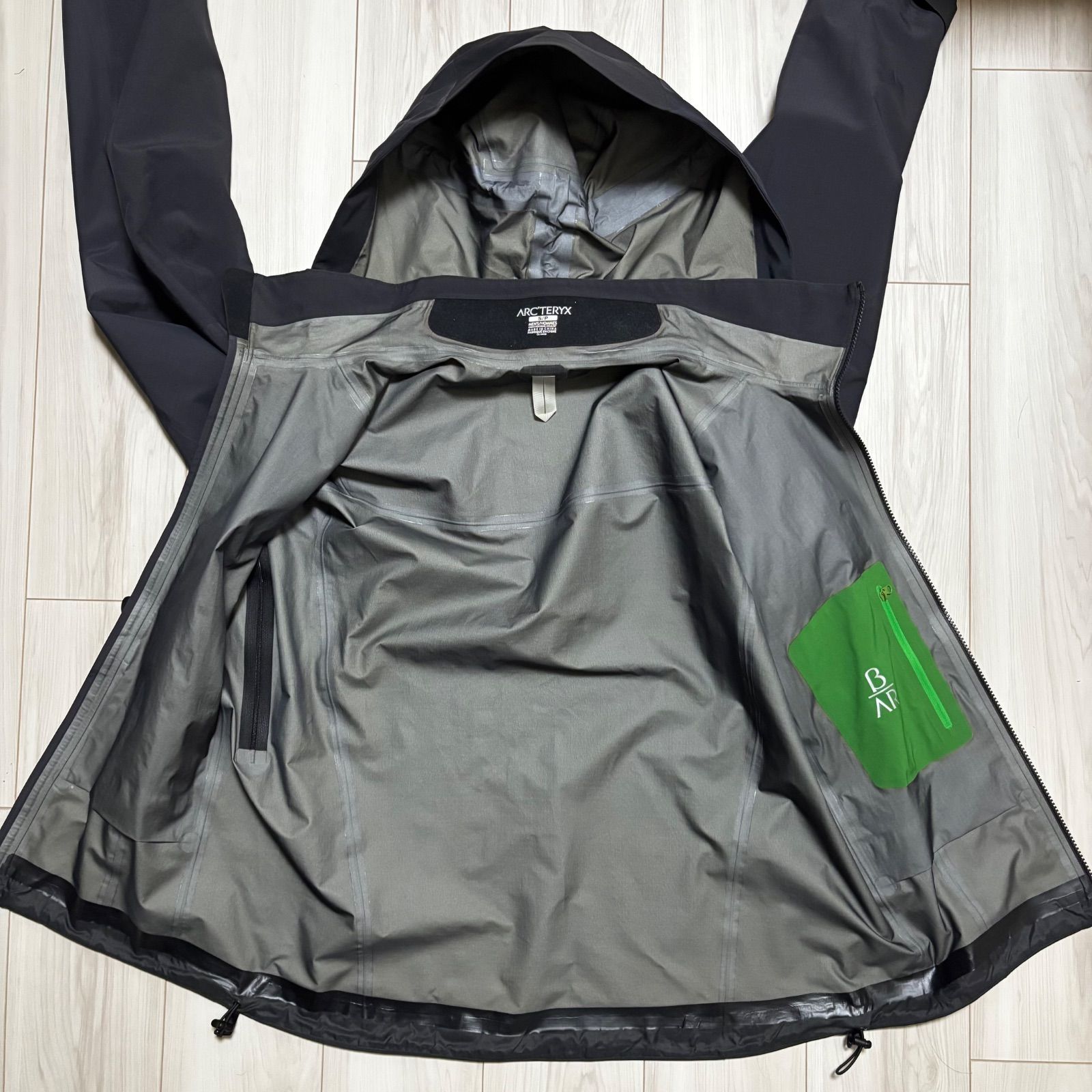 アークテリクス ベータAR