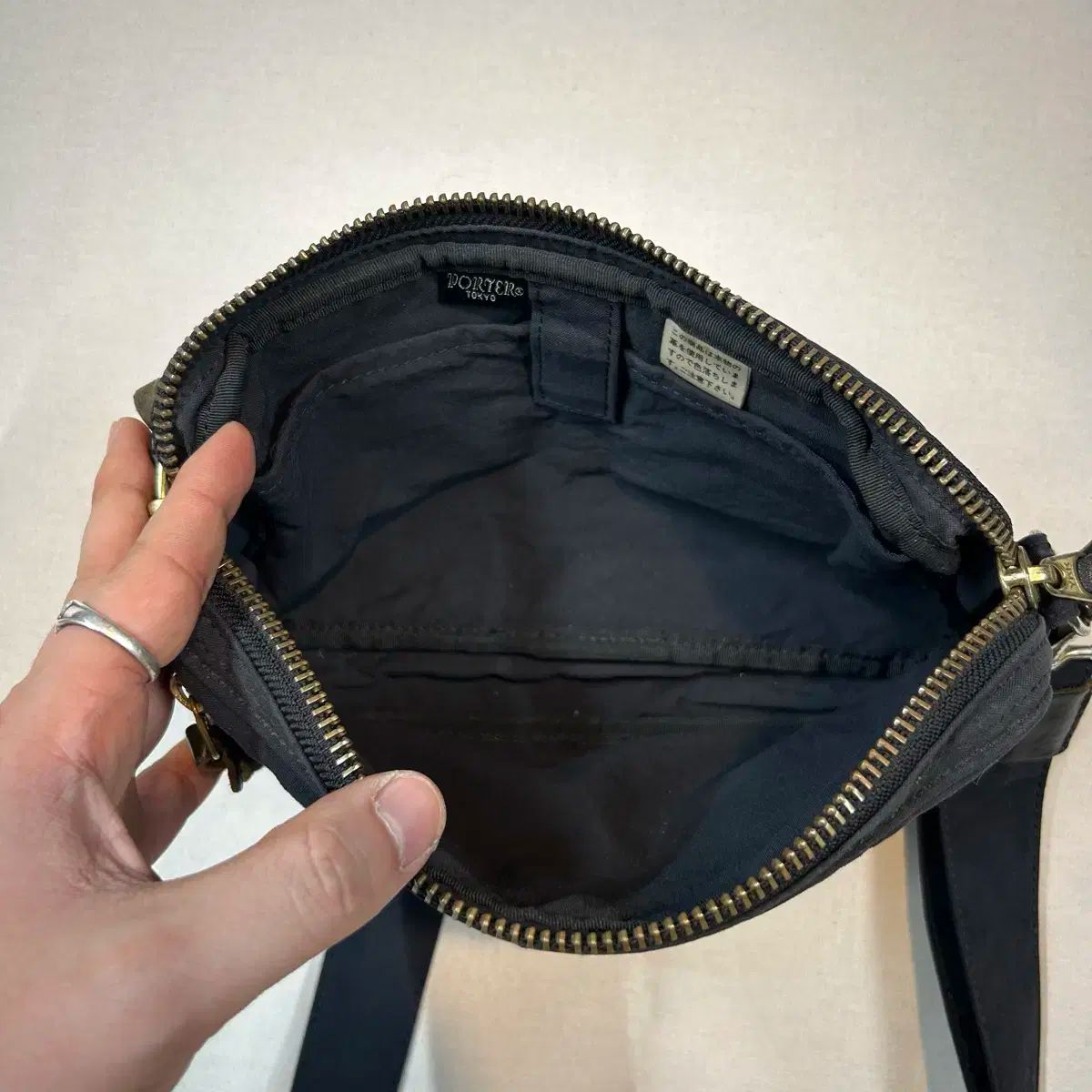 PORTER ポーター クロスショルダーバッグ 黒 ブラック 吉田カバン