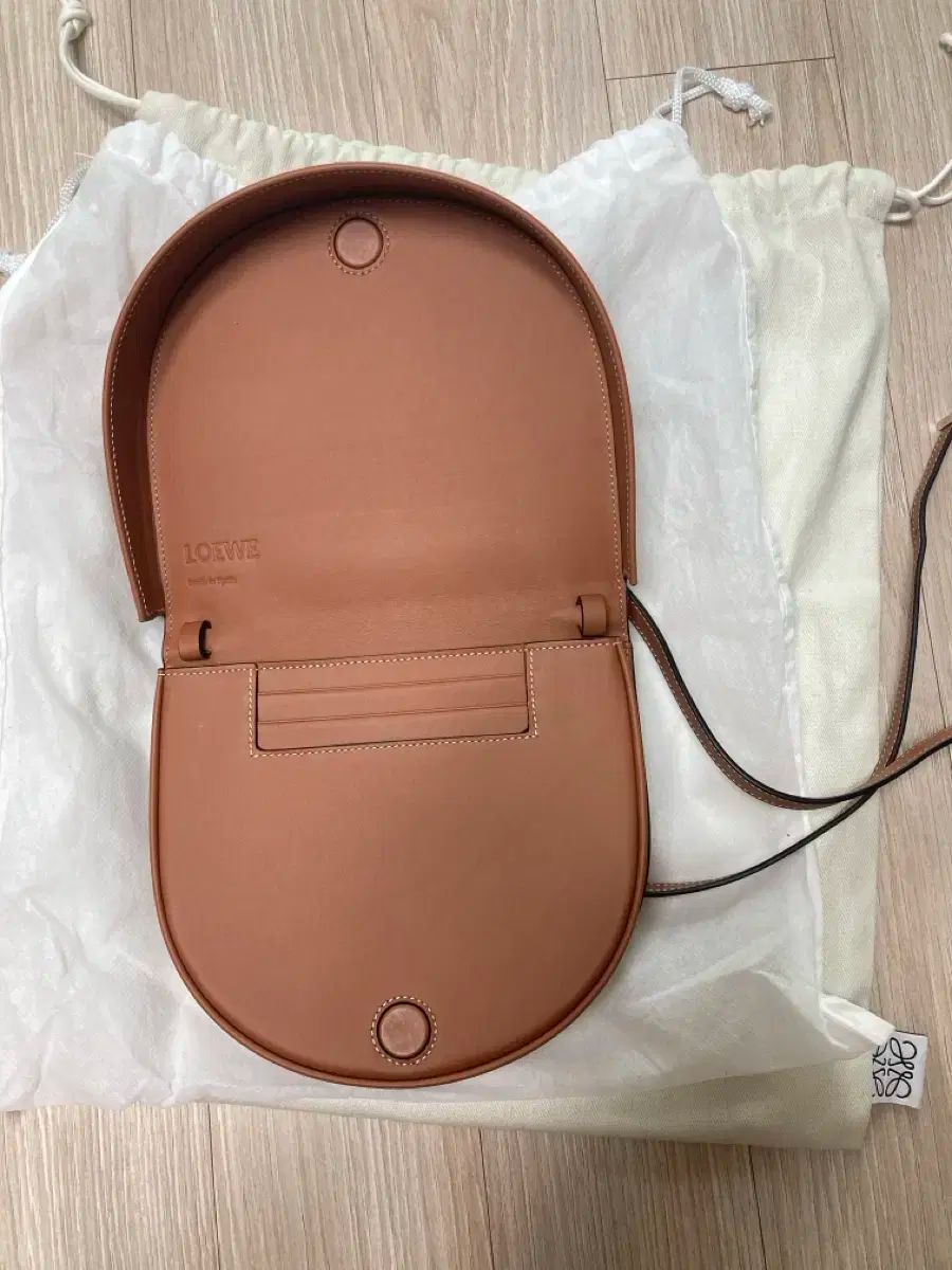 タンブラウン スモールバッグ