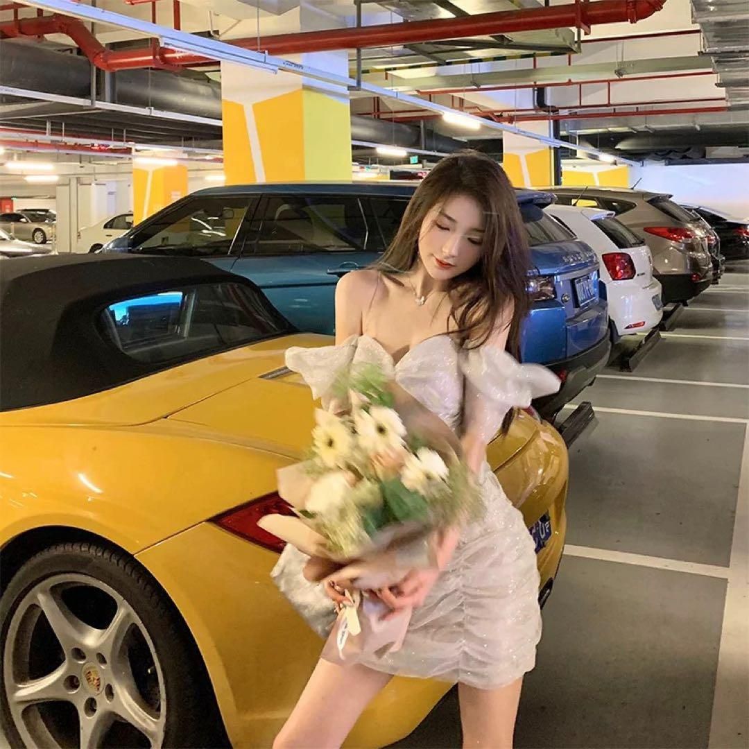 大人気✨ミニドレス キラキラチュール袖 パーティーに華を添える魅力的デザイン 大人気?ミニドレス キラキラチュール袖 パーティーに華を添える