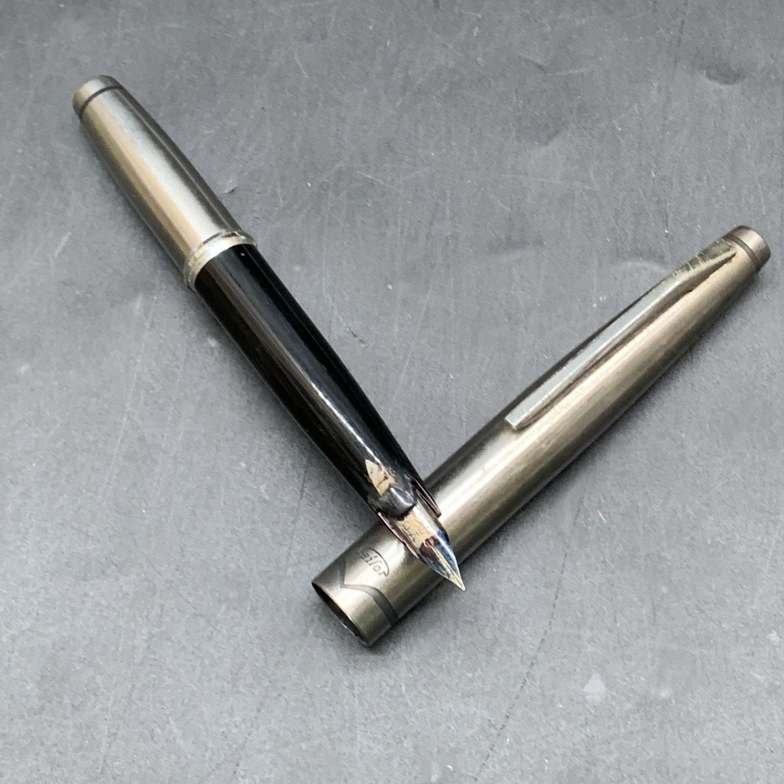 M322 Sailor セーラー ペン先18KWG 18金 万年筆 ステンレス 筆記用具 レトロ セーラー万年筆 筆記未