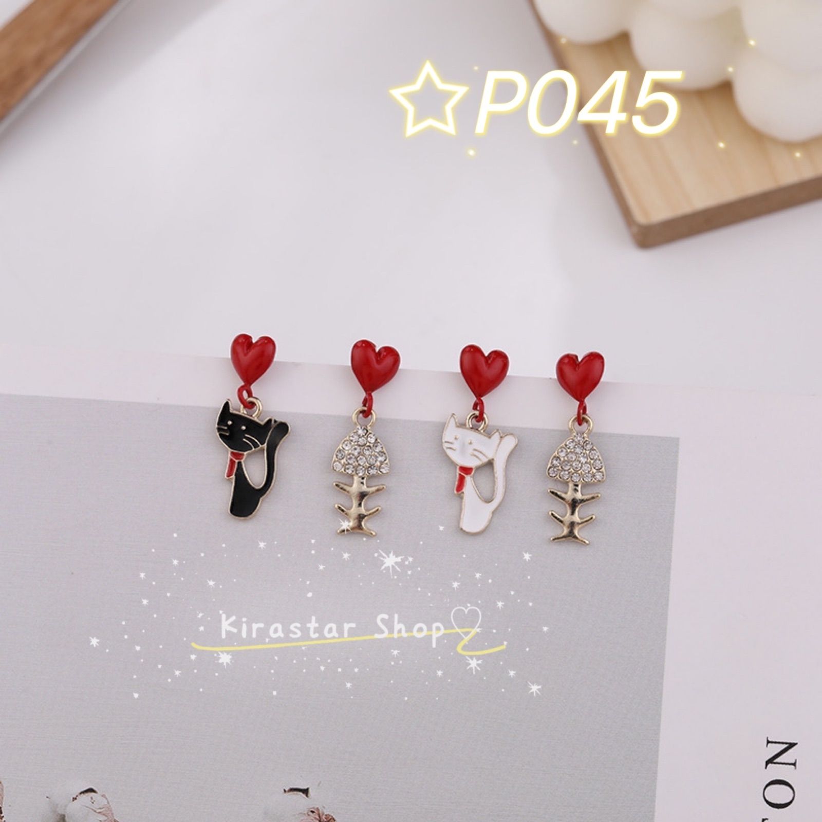 メルカリshops 韓国系春新作 猫ピアス 猫と魚骨キラキラピアス 猫好き大人可愛い仕事デートコーデ