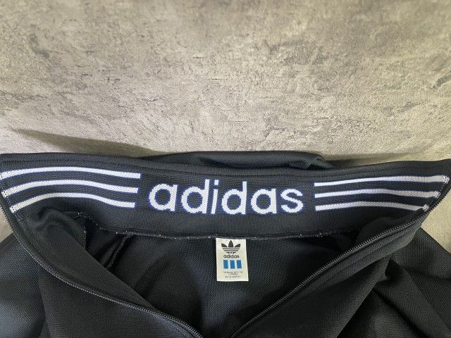 ﾄﾗｯｸｼﾞｬｹｯﾄ ﾛｺﾞ