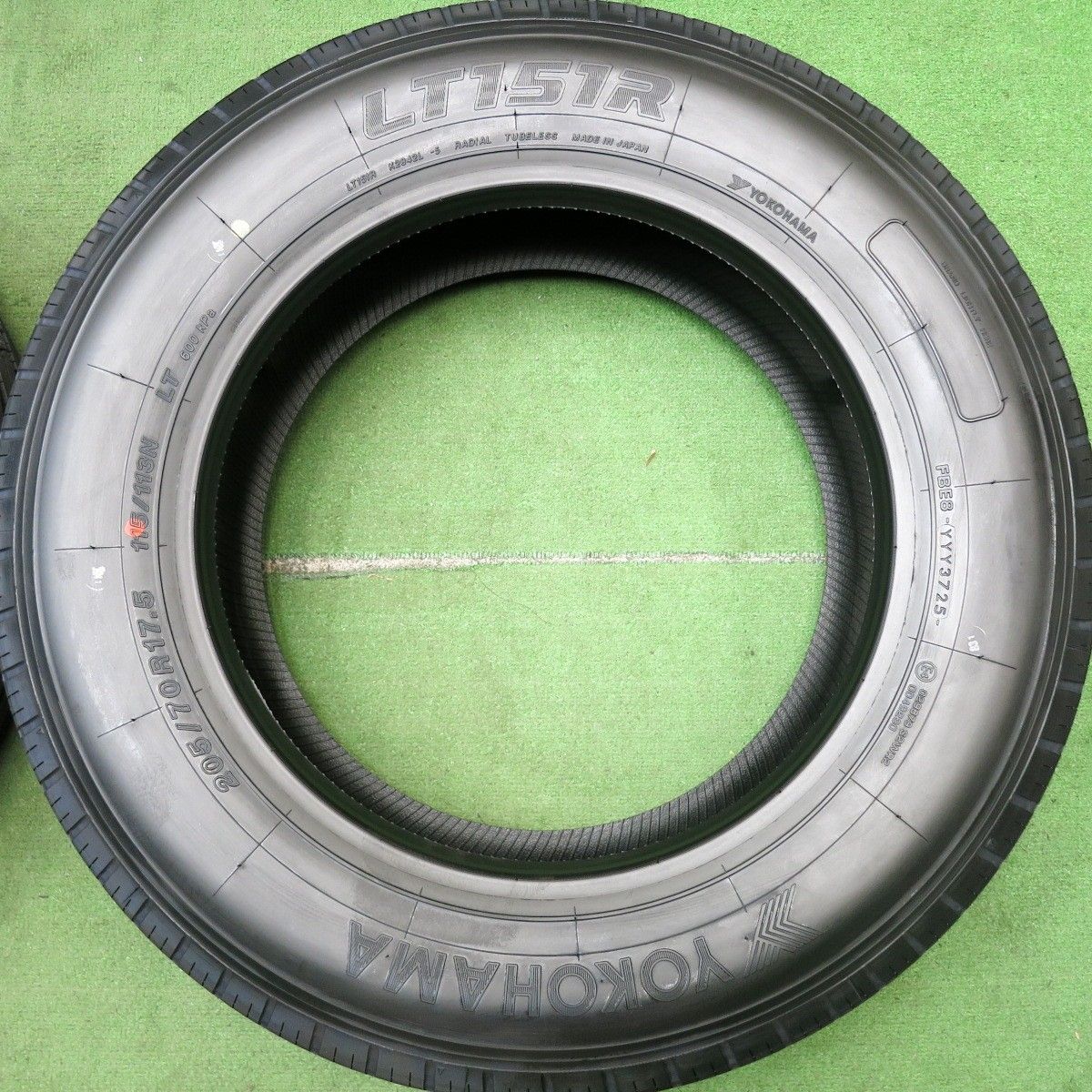 205|70R17.5 115|113N