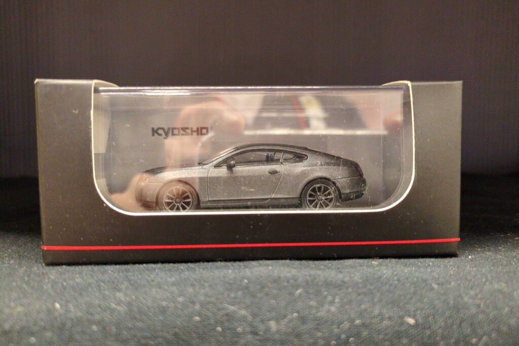 京商 1/64 Bentley Continental Supersports (Gray metallic) 07043A4