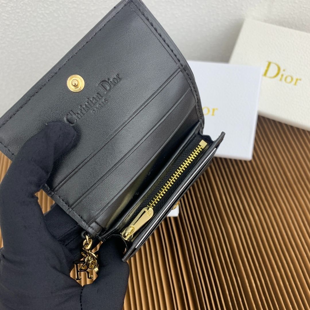 ディオール ミニウォレットのチャーム Diorチャーム ゴールドメタル