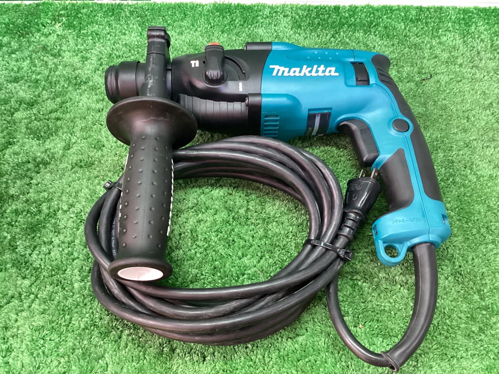 makita(マキタ) 18mm 電気ハンマドリル HR1830F makita(マキタ) 18mm 電気ハンマドリル HR1830F