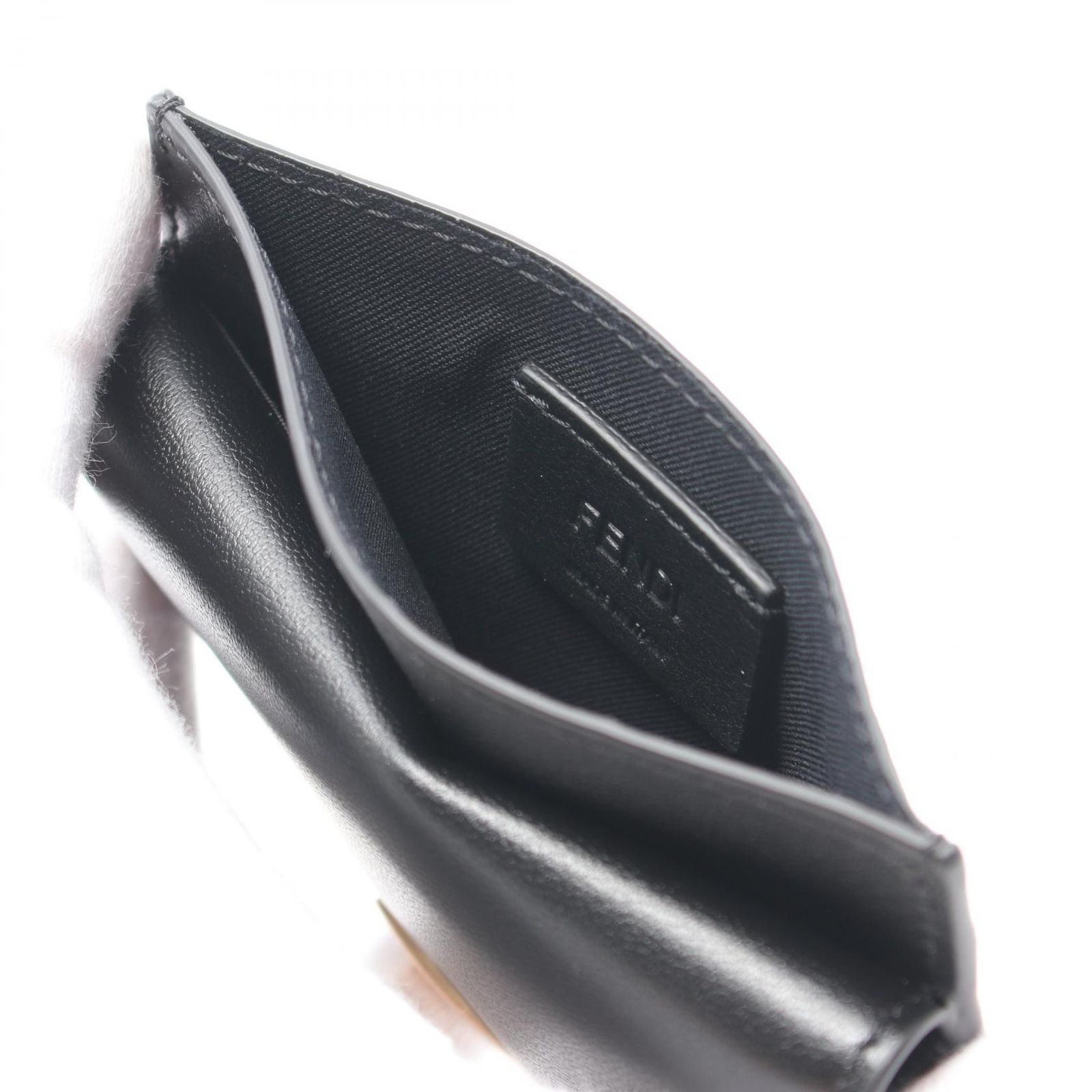 フェンディ FENDI