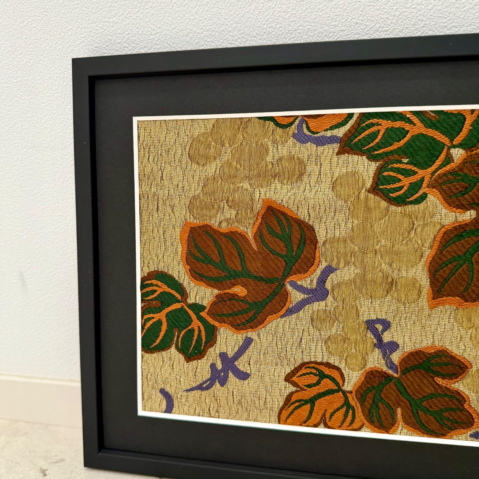 京都帯屋さん フレーム入りシルク織物アート ぶどう唐草