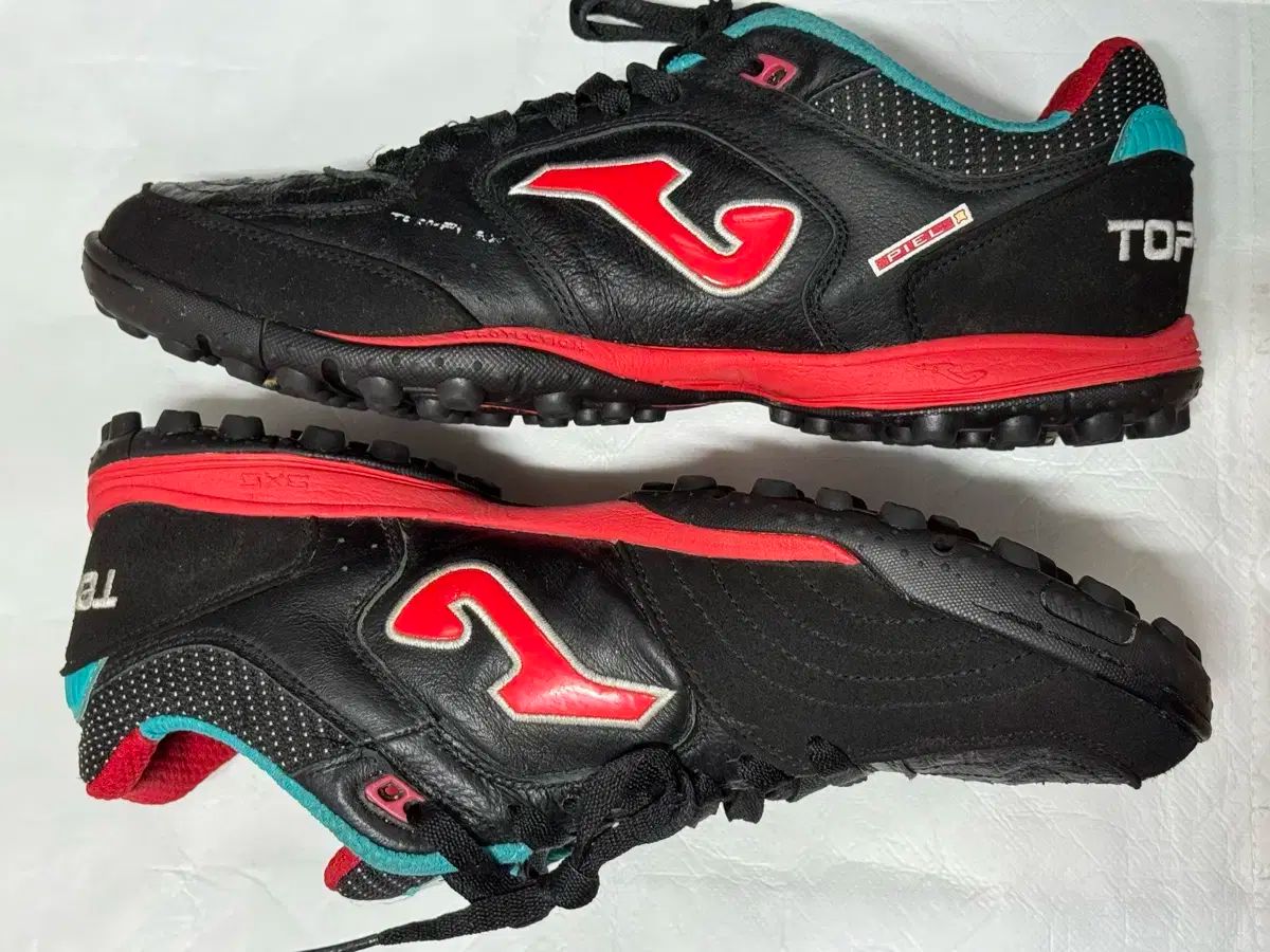 匿名配送】【入手困難】JOMA トップフレックス 銀 インドア ホマ