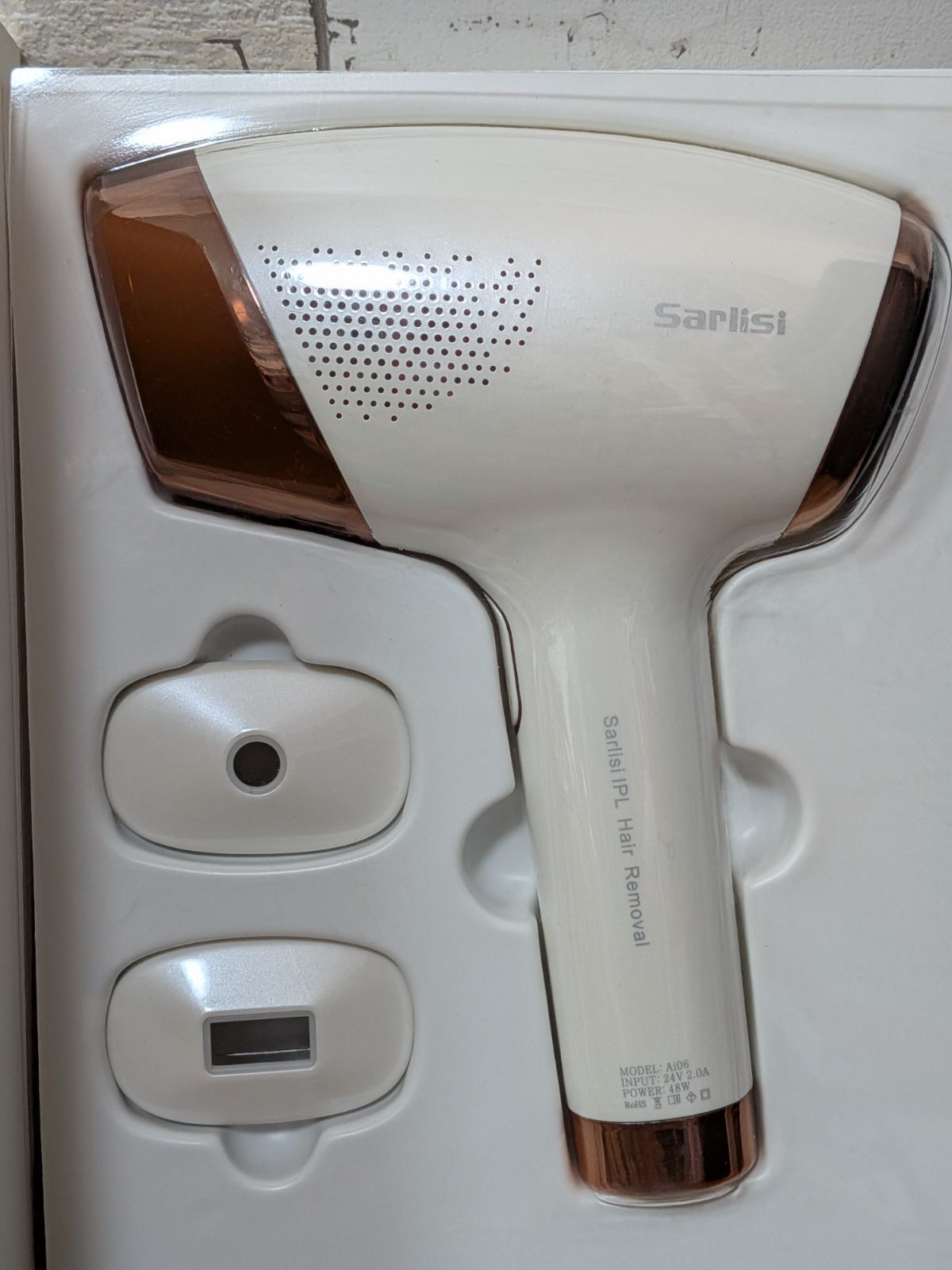 極美品　サーリシ　Sarlisi IPL脱毛器 Sarlisi-AI06 照射時の痛み軽減＆1台3役】初心者にぴったり！美顔器としても