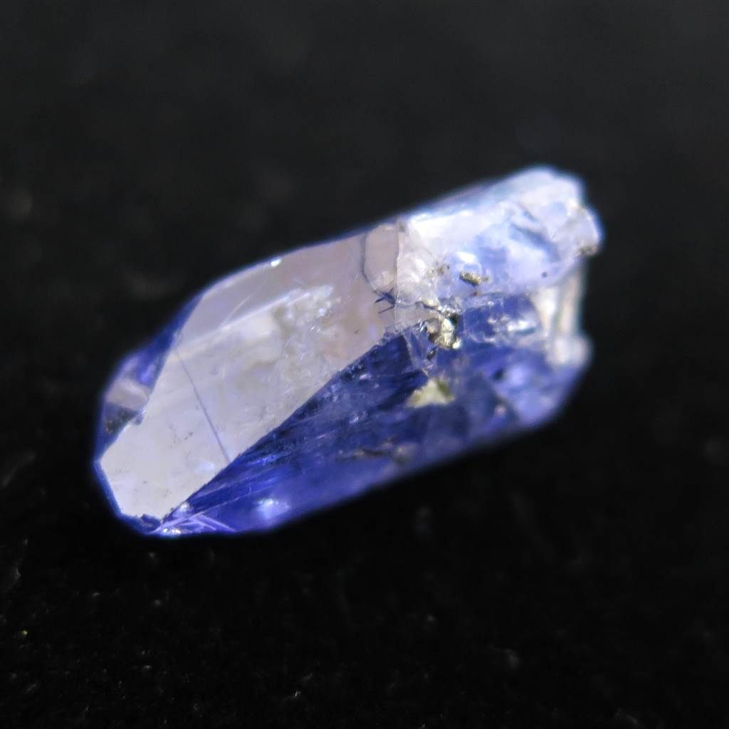 タンザナイト 原石 結晶 4.24ct - 榎本通商 - メルカリ