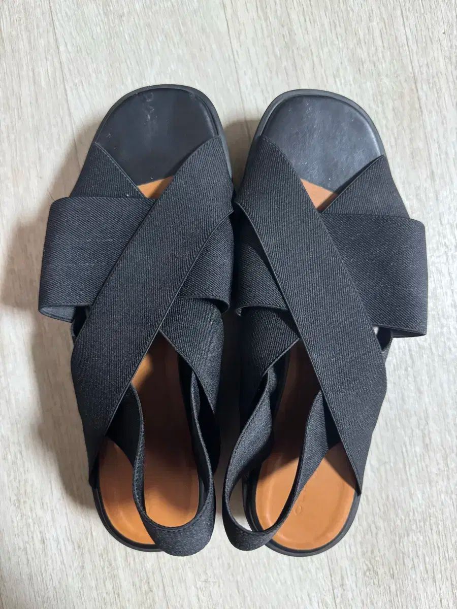 未使用品　CLERGERIE  クレジュリー  37(6 1/2)サイズ Clergerie クレジュリー サンダル サイズ 250 - メルカリ
