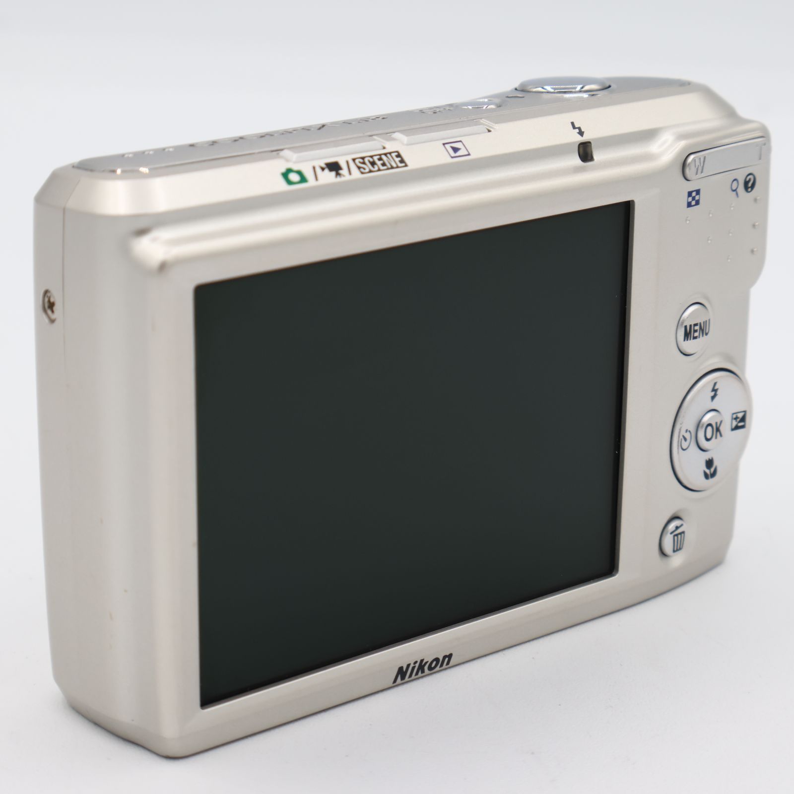ニコン クールピクス コンパクトデジタルカメラ シルバー 0606-S2853t ニコン クールピクス コンパクトデジタルカメラ シルバー 060