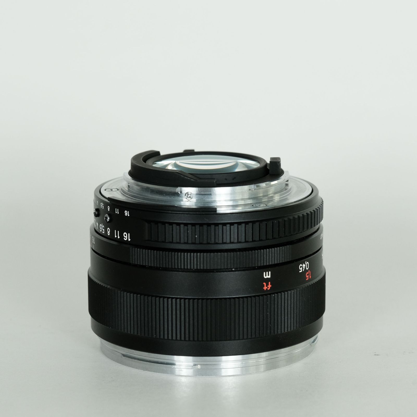 良品] Carl Zeiss Planar T* 50mm F1.4 ZF [ニコンF用] / ニコンFマウント