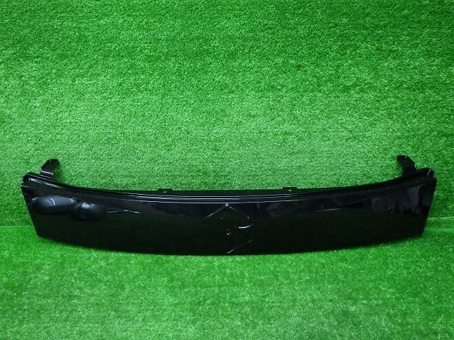 未使用品　スズキ　MK32S/42S　スペーシア　グリル　71742-81M0　カラーZ7T　240904033