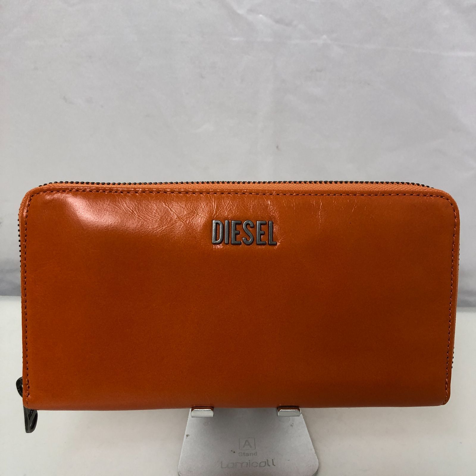 美品 DIESEL ファスナー ラウンド ピアス セット F252007 ディーゼル DIESEL 財布 長財布 ラウンドファスナー長財布 小銭