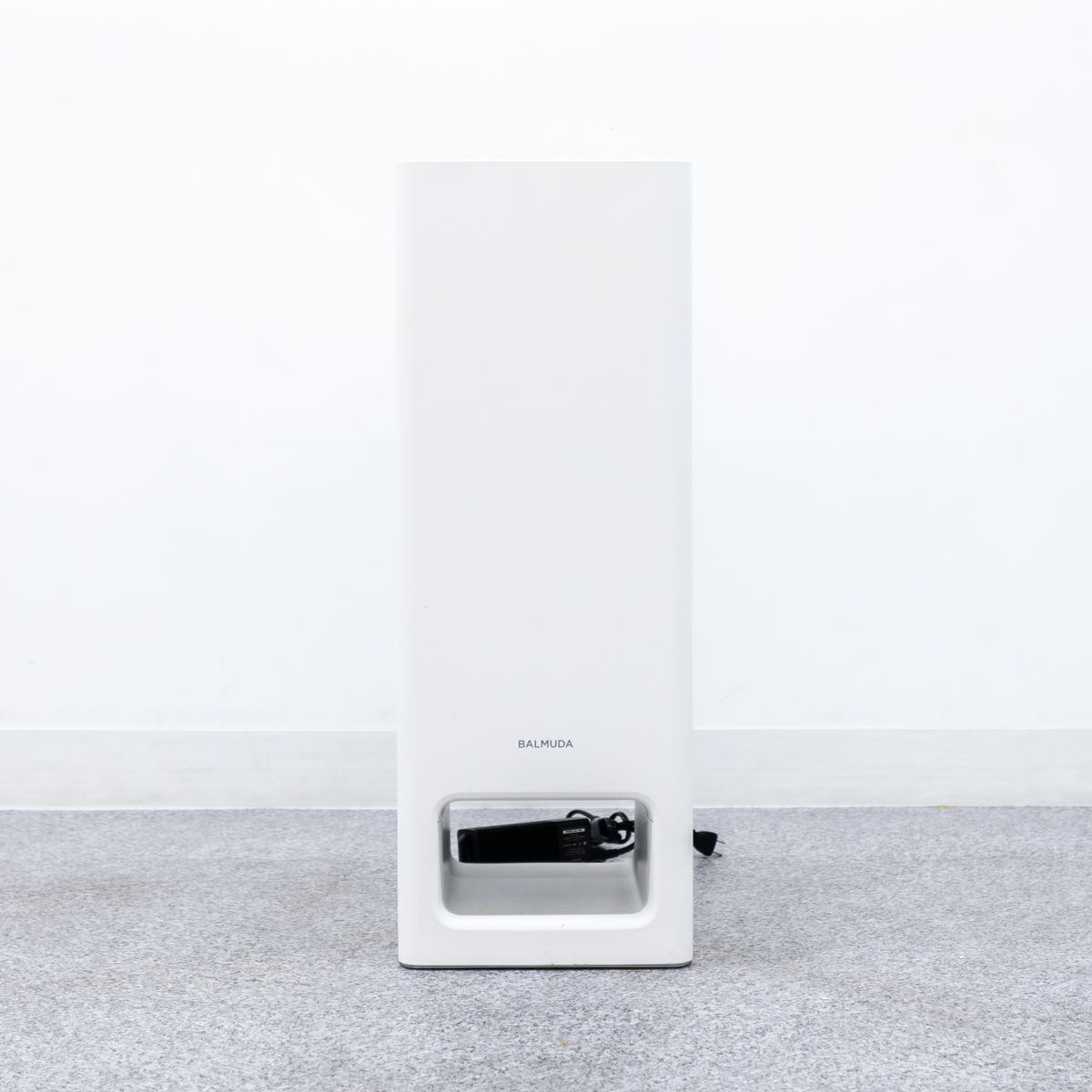 品 BALMUDA バルミューダ The Pure ザ ピュア 空気清浄機 タワー型 消臭機能 フィルター交換式 ホワイト 定価6万