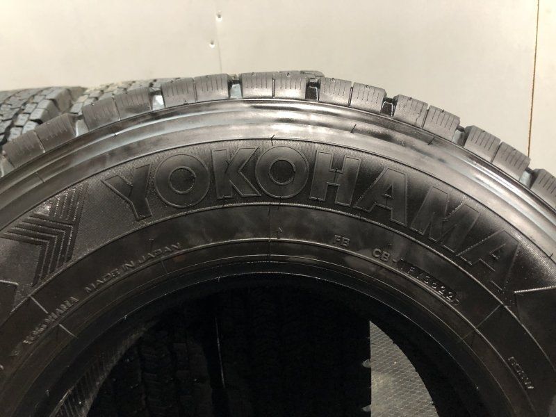 YOKOHAMA 905W 245/80R17.5 133/131J 17.5インチ トラックタイヤ