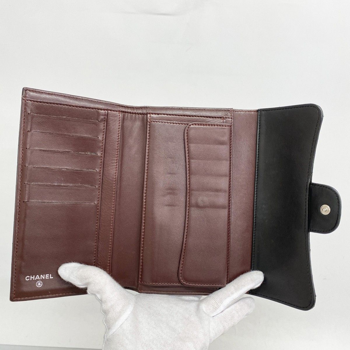 5ma0772】シャネル 三つ折り長財布 マトラッセ ラムスキン ブラック  