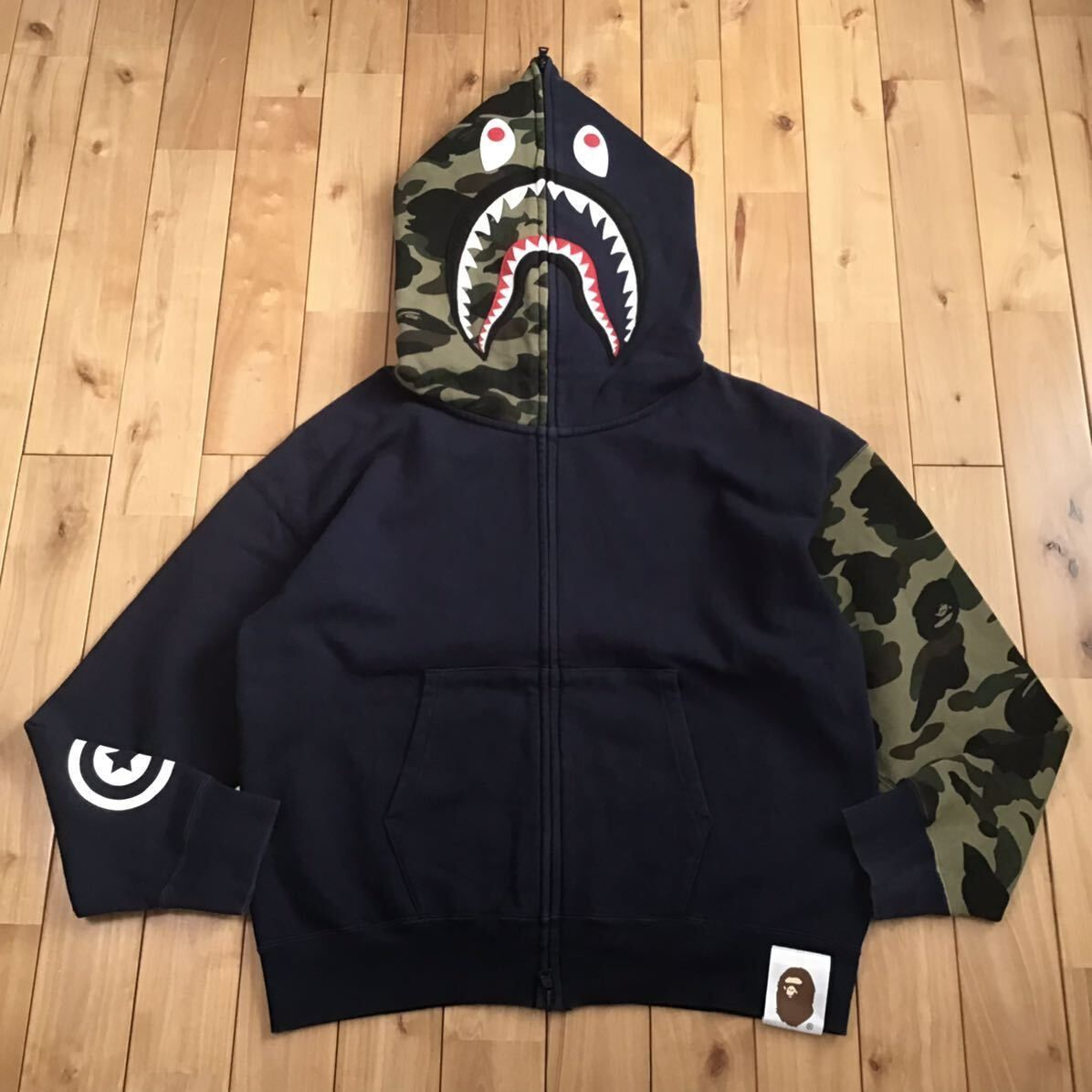 Giant shark full zip hoodie Mサイズ ネイビー a bathing ape BAPE