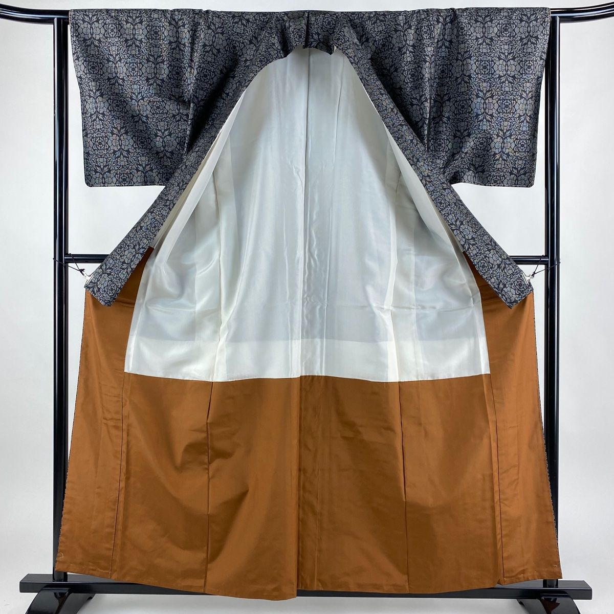 紬 身丈159.5cm 裄丈64cm 正絹 秀品 【中古】 紬 身丈160cm 裄丈64cm 正絹 秀品 【中古】の通販 by バイセル ラクマ