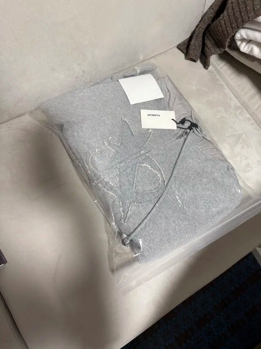 FLAREUP フードジップアップ ポップニード