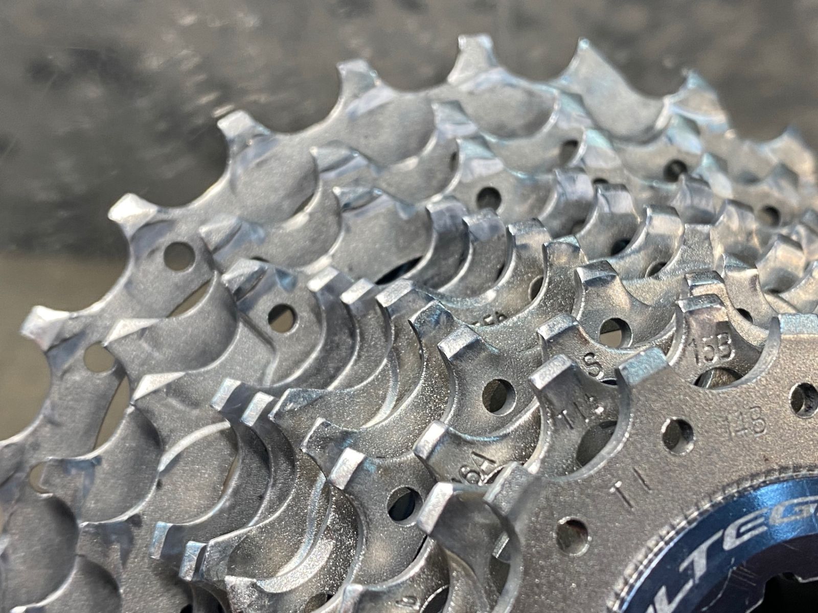 IL307 シマノ SHIMANO アルテグラ ULTEGRA CS-R8000 スプロケット 14