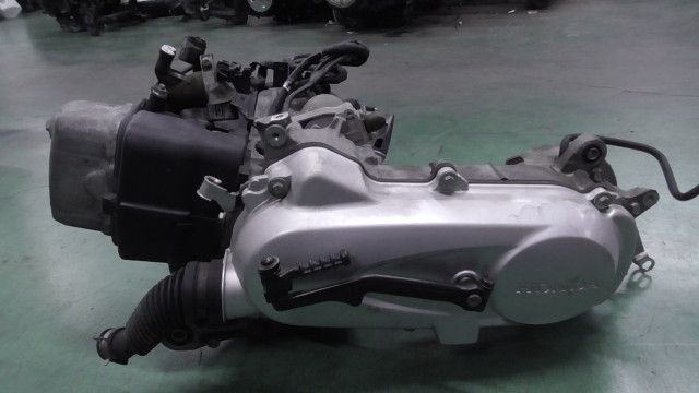 ディオ FI AF68-1400xxx の エンジン 1761089857