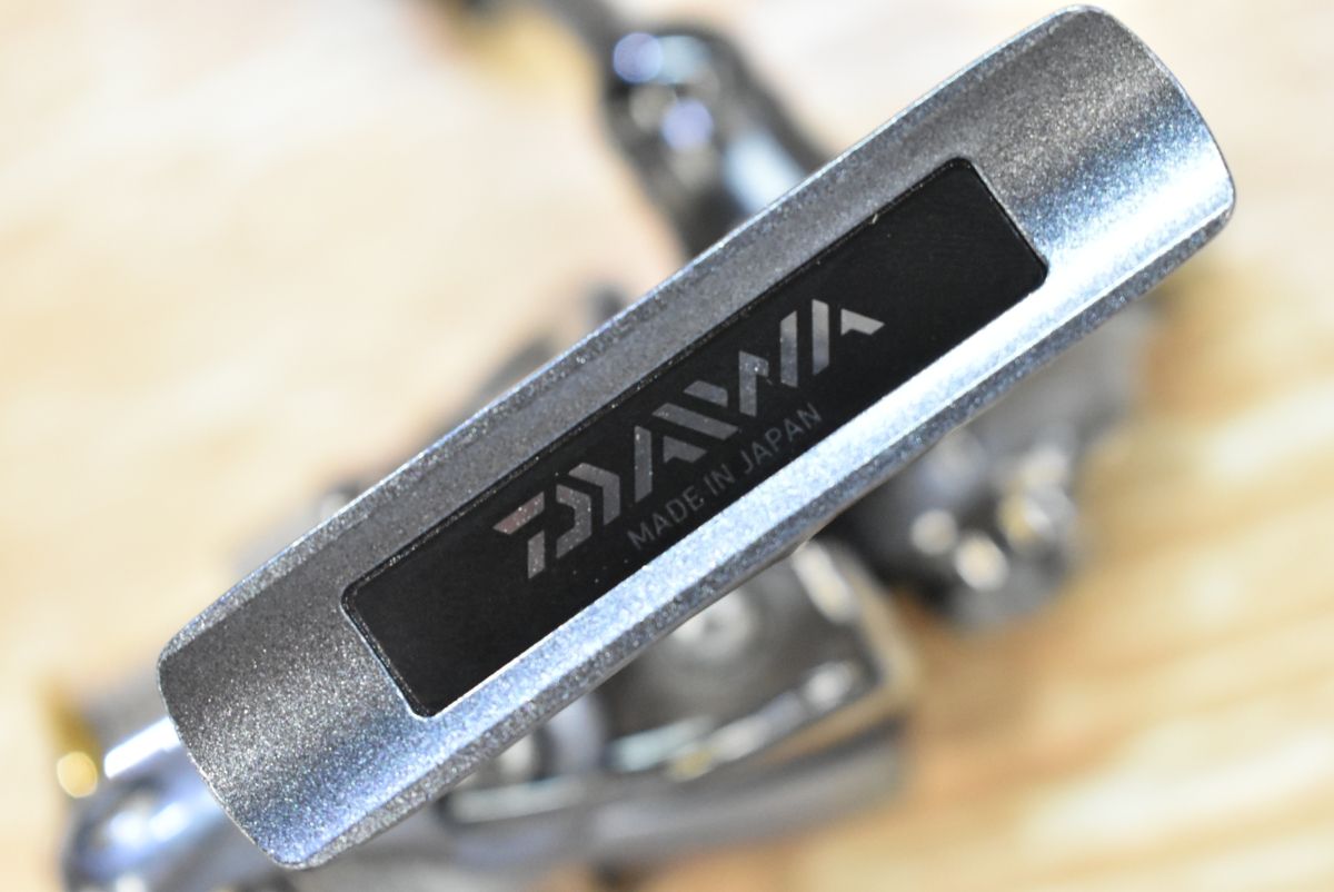 ダイワ 15 ルビアス 2004 DAIWA Luvias スピニングリール ライトゲーム バスフィッシング アジング メバリング 等
