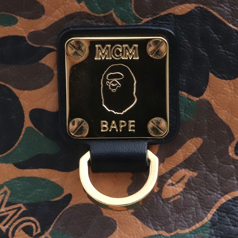 A BATHING APE × MCM ボディバッグ - メルカリ