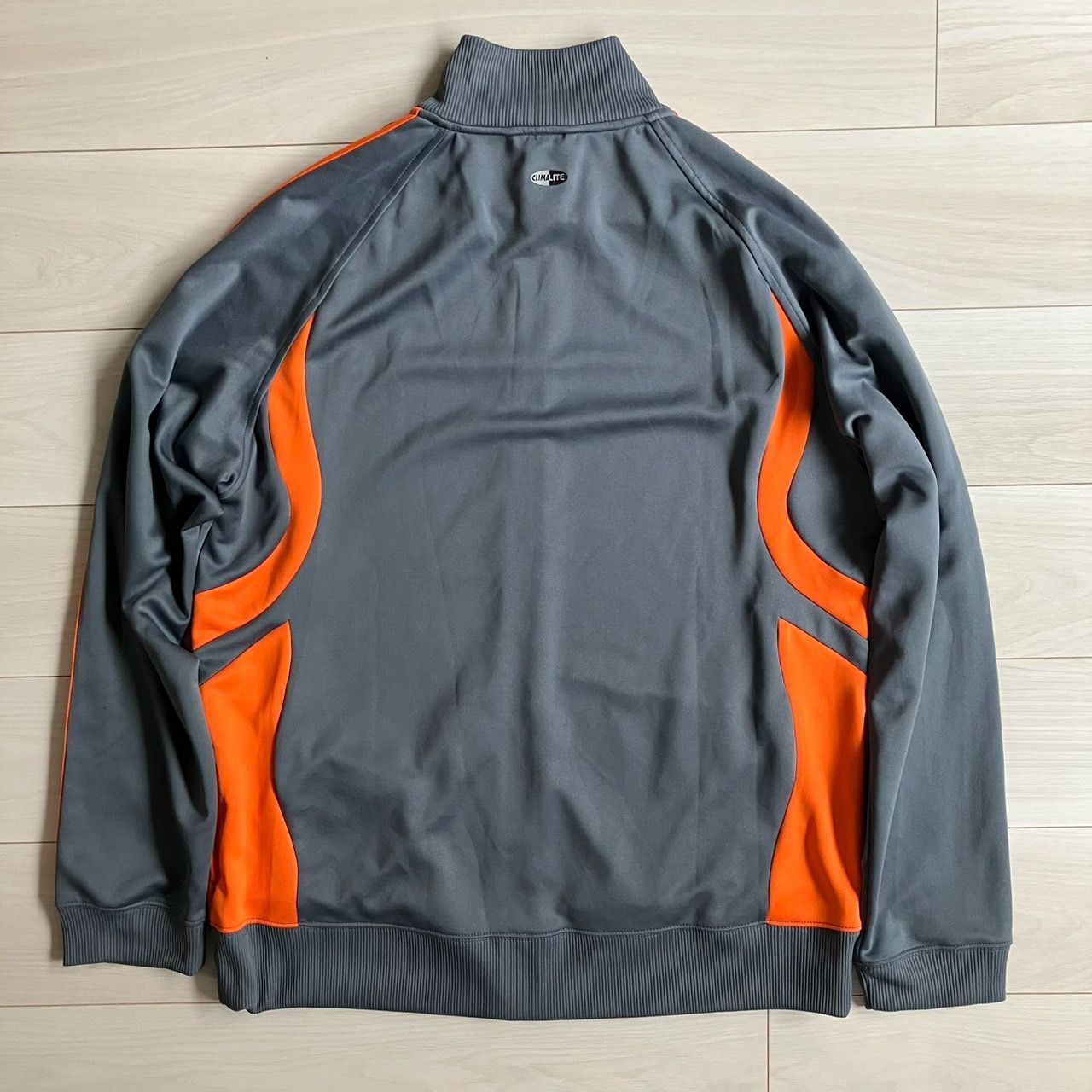 【最終セール】adidas サイズL オーストラリアジャージ 松村北斗 最終セール】adidas サイズL オーストラリアジャージ 松村北斗